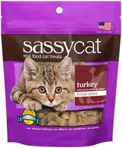 Herbsmith Sassy Cat Treats - Freeze Dried Chicken Treats – All Natural Treats For Cats - Bundle- Duck, Chicken, Rabbit, Turkey, Whitefish, And Salmon -Greenies Pet Store 51hfBibChmL. AC